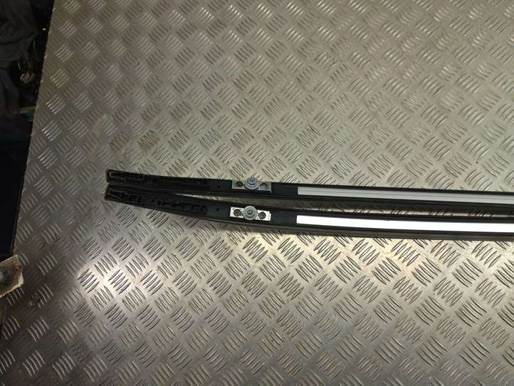BMW X1 F48 F49 (2015 - 2022)  7356434 Звукоизоляция крыши