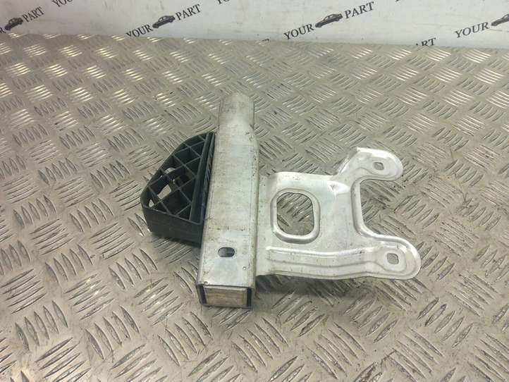BMW 1 F20 F21 (2011 - 2019)  8051190 Другая часть кузова