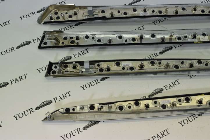 BMW 5 F10 F11 (2009 - 2016)  8050164 Комплект отделки дверей
