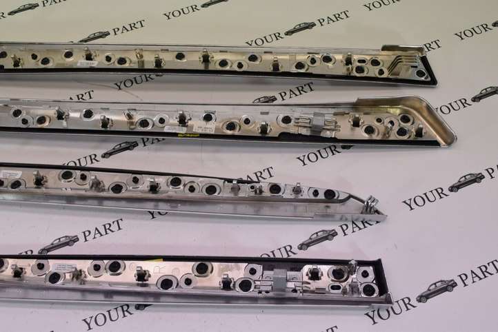 BMW 5 F10 F11 (2009 - 2016)  8050164 Комплект отделки дверей