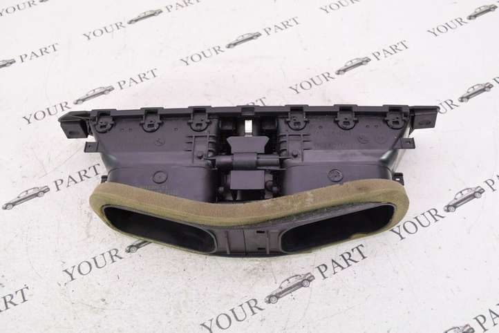 BMW 5 E60 E61 (2004 - 2010)  05114001 Центральный дефлектор
