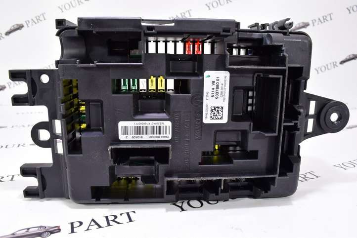 BMW 3 F30 F35 F31 (2012 - 2018)  9337880 Ящик предохранителей (комплект)