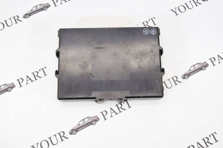 Lexus GS 300 350 430 450h (2004 - 2007)  8999030040 Блок управления центрального замка