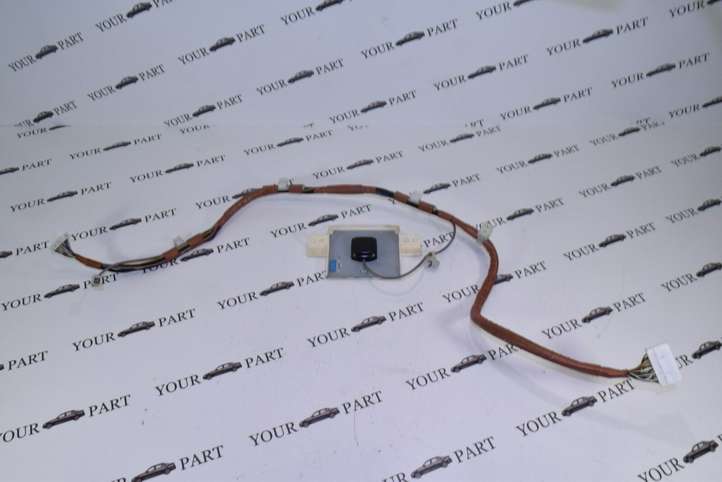 Lexus GS 300 350 430 450h (2004 - 2007)  8686030170 Антенна (антенна GPS)