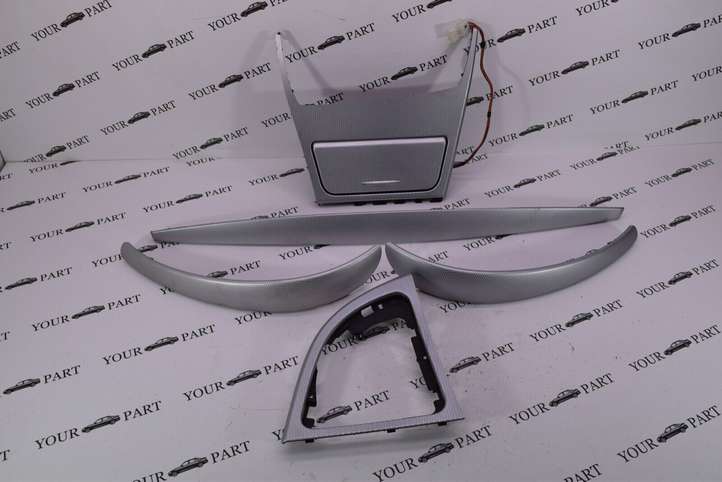 BMW 1 E81 E87 (2004 - 2011)   Комплект отделки дверей
