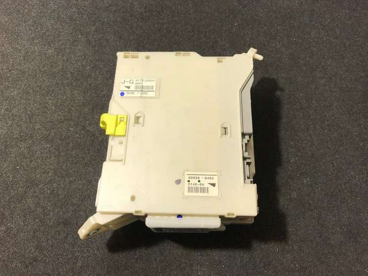 Lexus GS 300 350 430 450h (2004 - 2007)  8273030B60 Блок предохранителей