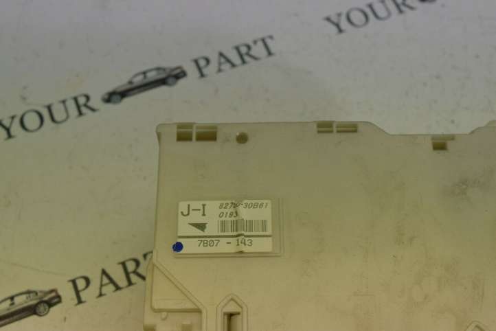 Lexus GS 300 350 430 450h (2004 - 2007)  8273030B61 Блок предохранителей