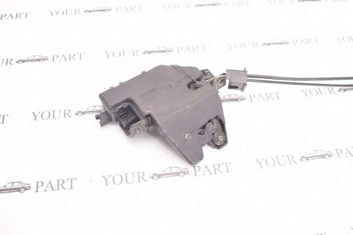 BMW 1 E81 E87 (2004 - 2011)  8196401 Замок задней крышки