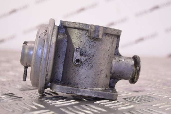 BMW 1 E81 E87 (2004 - 2011)  7804380 Клапан EGR