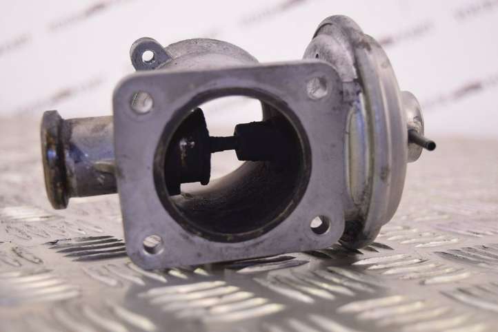 BMW 1 E81 E87 (2004 - 2011)  7804380 Клапан EGR