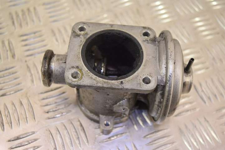 BMW 1 E81 E87 (2004 - 2011)  7804380 Клапан EGR