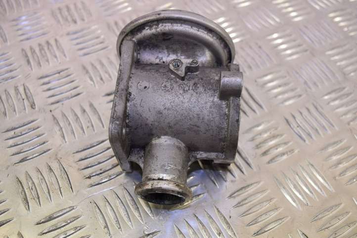 BMW 1 E81 E87 (2004 - 2011)  7804380 Клапан EGR
