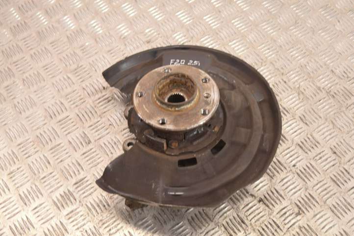 BMW 1 F20 F21 (2011 - 2019)  6792245 Задний поворотный кулак (ступица, цапфа)