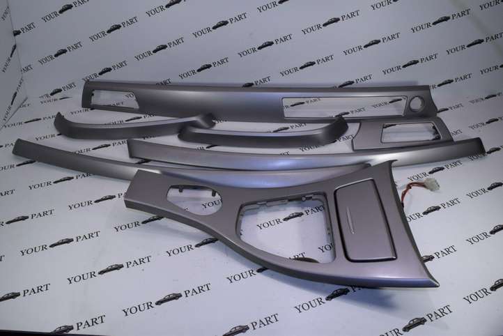BMW 3 E90 E91 (2005 - 2012)  7121473 Комплект отделки дверей