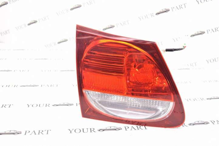 Lexus GS 300 350 430 450h (2004 - 2007)   Задний фонарь в крышке багажника