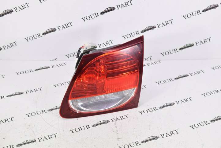 Lexus GS 300 350 430 450h (2004 - 2007)   Задний фонарь в крышке багажника