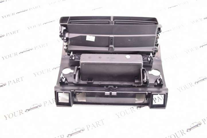 Citroen C4 (2004 - 2008)  9646338277F Центральный дефлектор