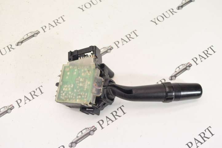 Toyota Previa (XR30, XR40) II (2000 - 2006)  846522G470 Ручка стеклоочистителей