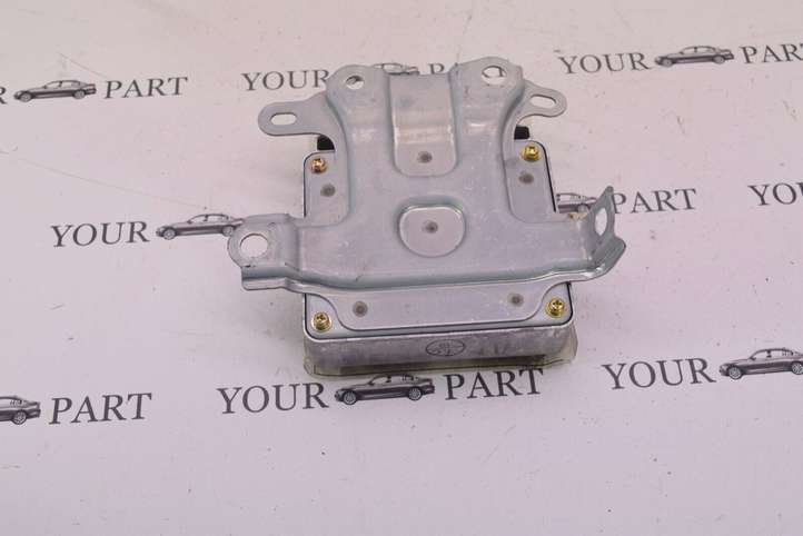 Toyota Previa (XR30, XR40) II (2000 - 2006)  8917028170 Блок управления надувных подушек