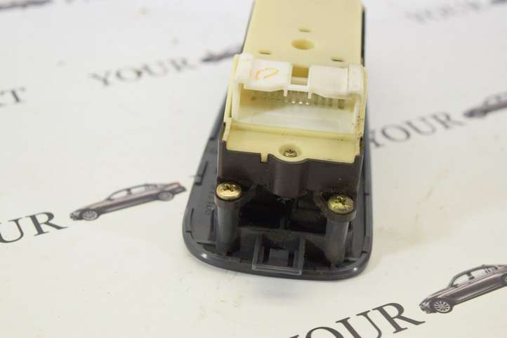 Toyota Previa (XR30, XR40) II (2000 - 2006)  8404028010 Кнопка стеклоподъемников