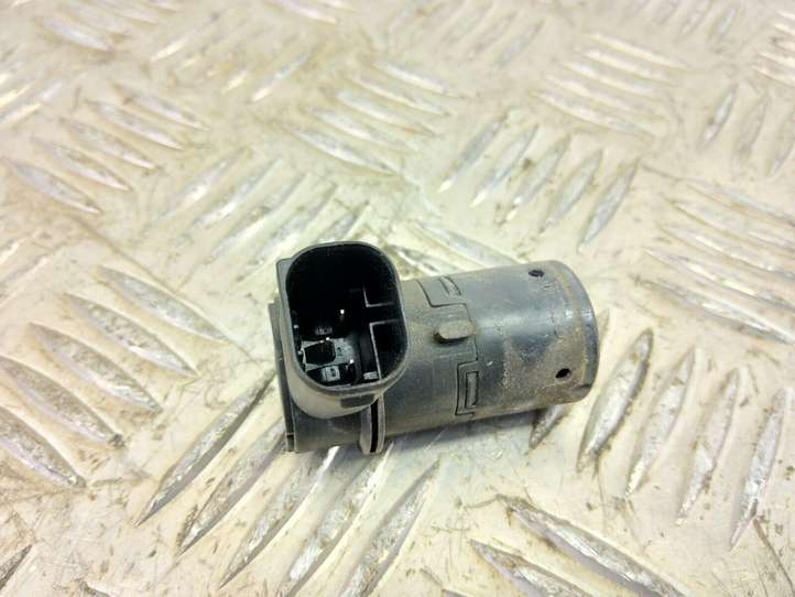 BMW 7 E65 E66 (2001 - 2008)  6913943 Кронштейн заднего датчика парковки (PDC)