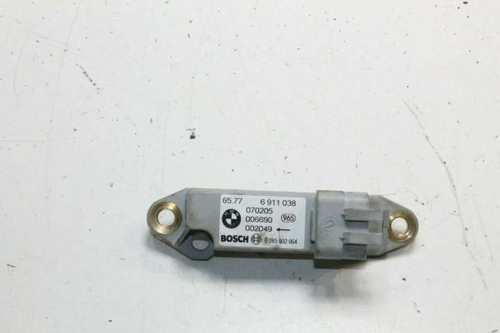 BMW X5 E53 (1999 - 2006)  6911038 Датчик удара надувных подушек