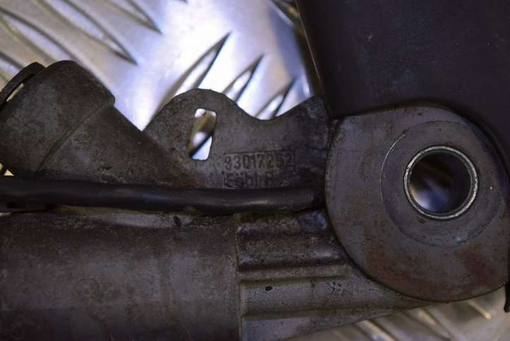 BMW X5 E53 (1999 - 2006)  33017252 Передняя звукоизоляция