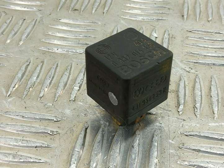 Audi A4 (2000 - 2006)  431951253H Другое реле