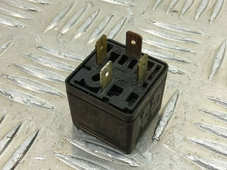 Audi A4 (2000 - 2006)  431951253H Другое реле