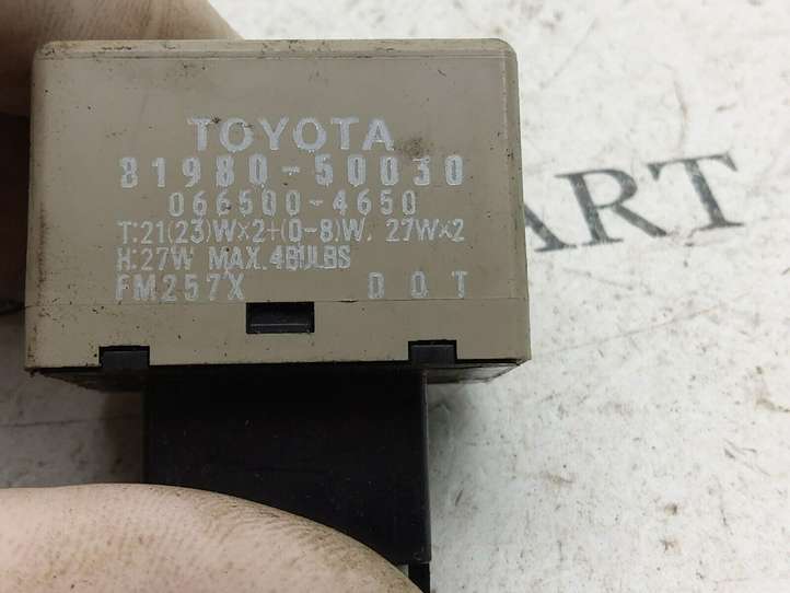 Toyota Corolla E120 E130 (2000 - 2004)  8198050030 Другое реле