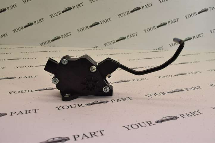 Lexus RX 350 (2006 - 2009)  7811048111 Педаль акселератора