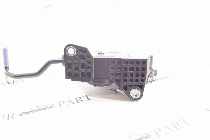 Lexus RX 350 (2006 - 2009)  7811048111 Педаль акселератора