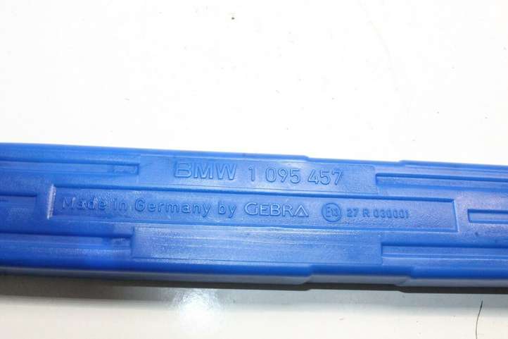 BMW X5 E53 (1999 - 2006)  1095457 Аварийный знак