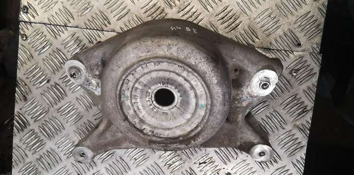 Audi A4 (2007 - 2011)   Опора пружины (верхняя)