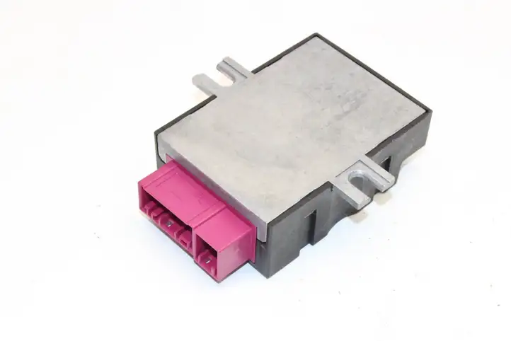 BMW 3 E92 E93 (2005 - 2014)  7180426 Блок управления топливного насоса