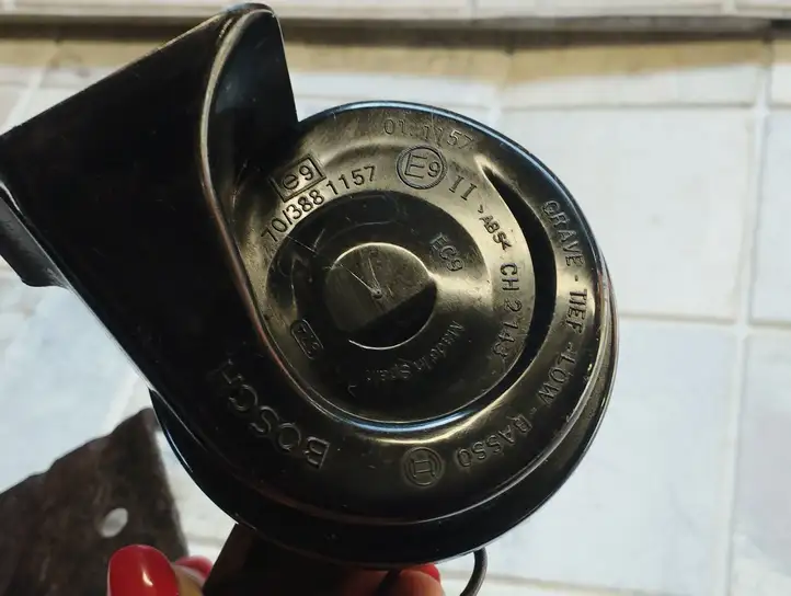 Peugeot 407 (2004 - 2011)  01157 Звуковой сигнал