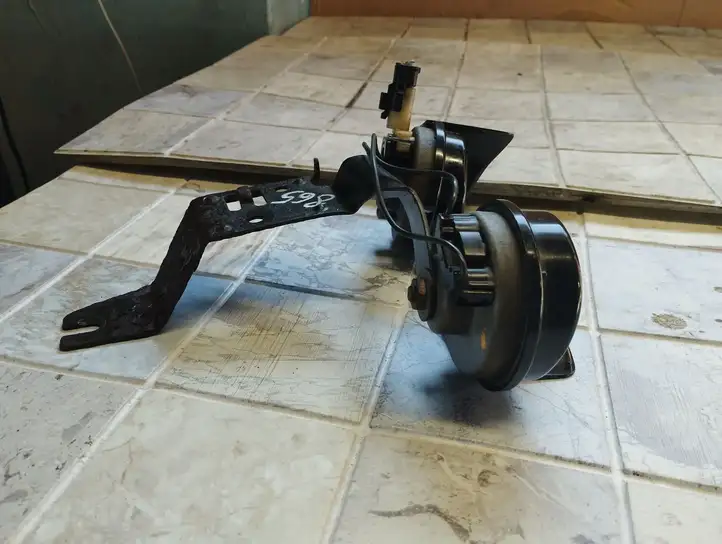 Peugeot 407 (2004 - 2011)  01157 Звуковой сигнал