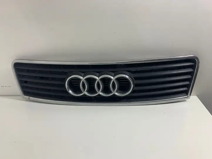 Audi A6 S6 C5 4B (2001 - 2004) 4B0853551F Верхняя решетка радиатора — фото 1