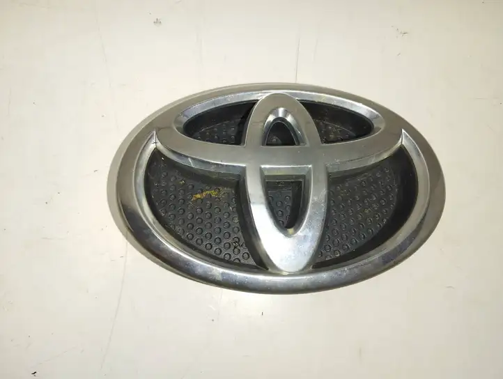 Toyota Auris 150 (2006 - 2012) 75311-02140 Эмблема автомобиля — фото 1