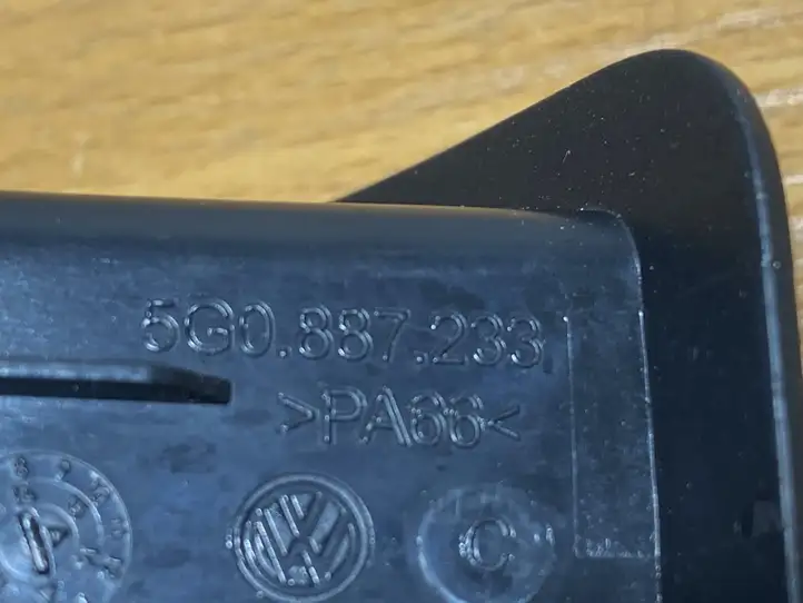 Volkswagen Golf VII (2013 - 2019) 5G0887233 Прочие детали салона — фото 3