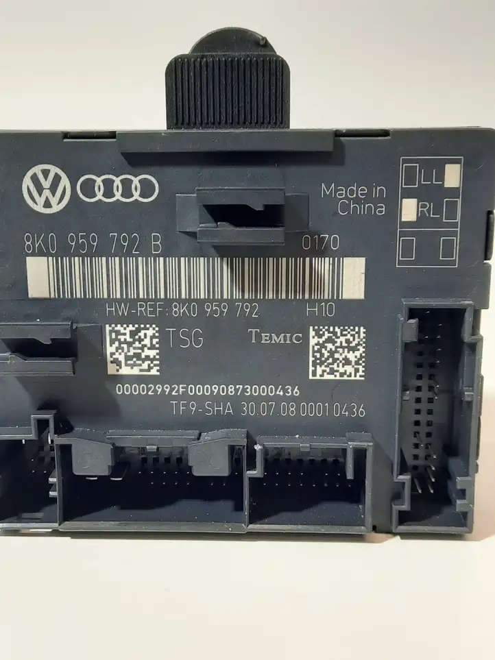 Audi A4 S4 B8 8K (2007 - 2011) 8K0959792B Блок управления дверью — фото 1