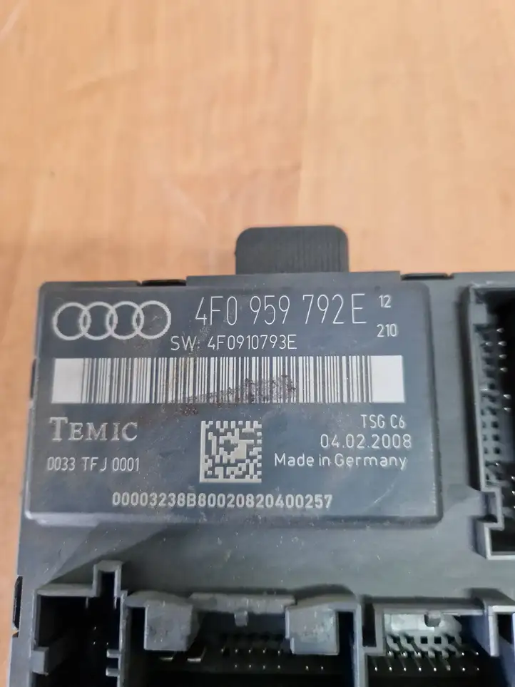 Audi A6 S6 C6 4F (2004 - 2008) 4F0959792E Блок управления дверью — фото 3