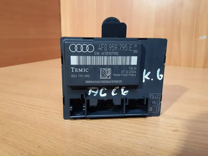 Audi A6 (2004 - 2008)  4F0959795E Блок управления дверью