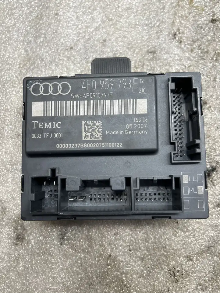 Audi A6 S6 C6 4F (2004 - 2008) 4F0959793E Блок управления дверью — фото 1