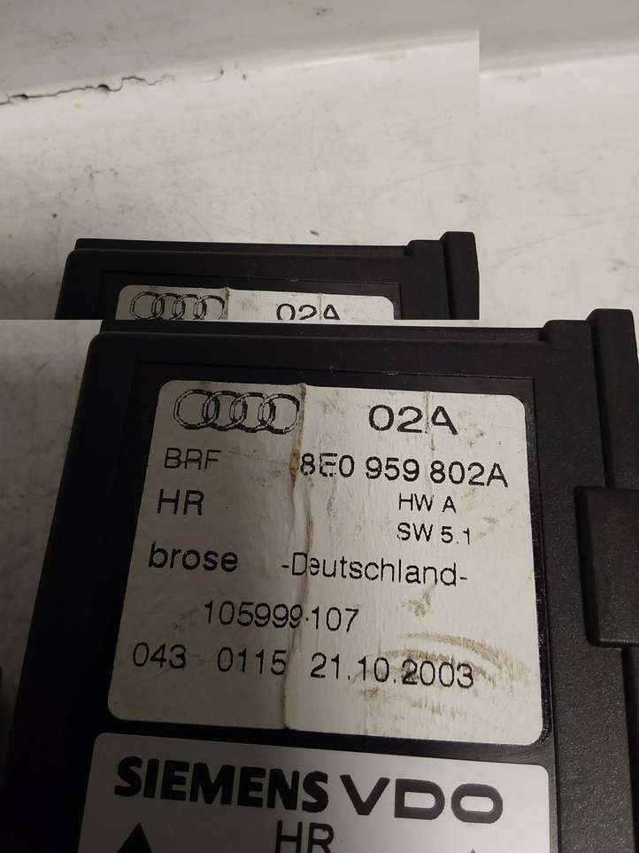Audi A4 (2000 - 2006)  8E0959802A Механизм подъема окон задней двери