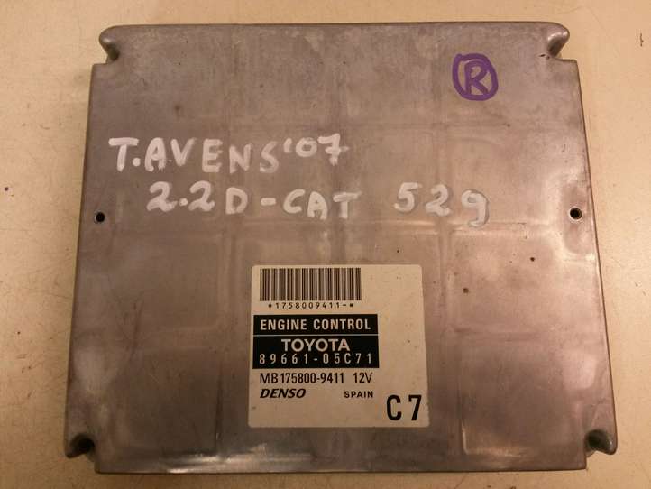 Toyota Avensis T250 (2006 - 2009)  8966105C71 Комплект зажигания