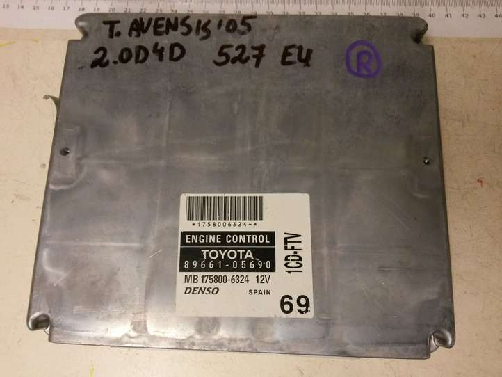 Toyota Avensis T250 (2003 - 2006)  8966105690 Комплект зажигания
