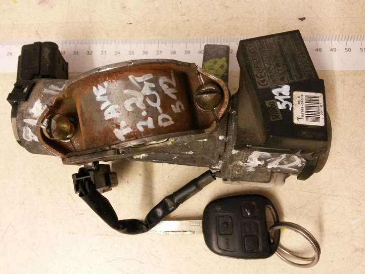 Toyota Avensis T250 (2003 - 2006)  8966105820 Комплект зажигания