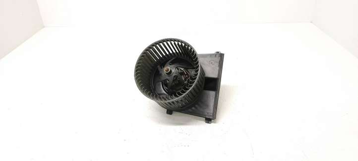 Audi A3/S3 8L (1996 - 2000)  1J1819021B Вентилятор печки