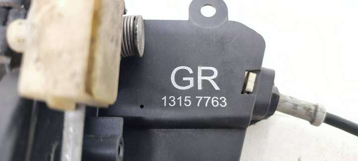 Opel Vectra (2002 - 2005)  13157763 Передняя звукоизоляция